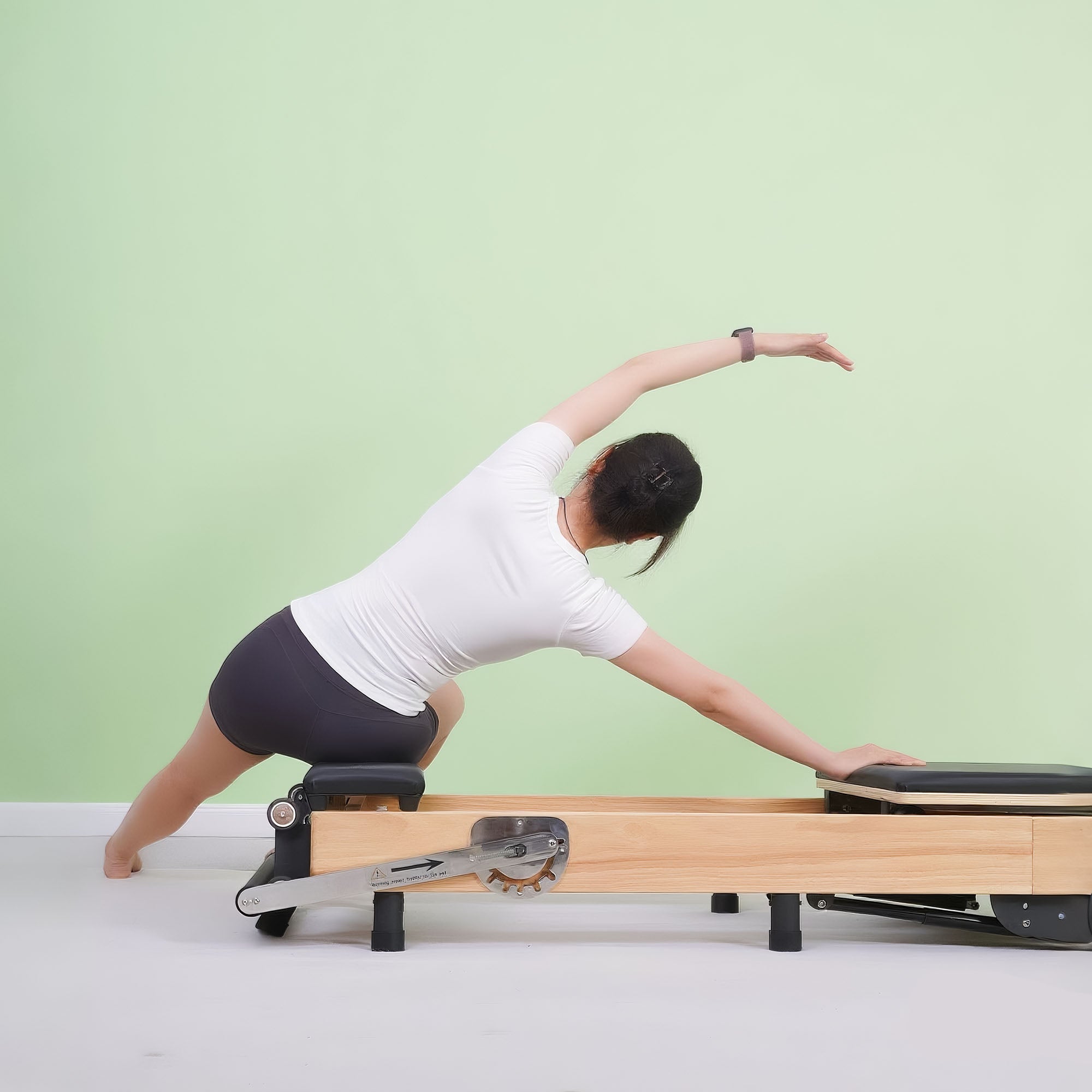 BR Oak Foldable Pilates Reformer – Studio-Level Foldable Reformer