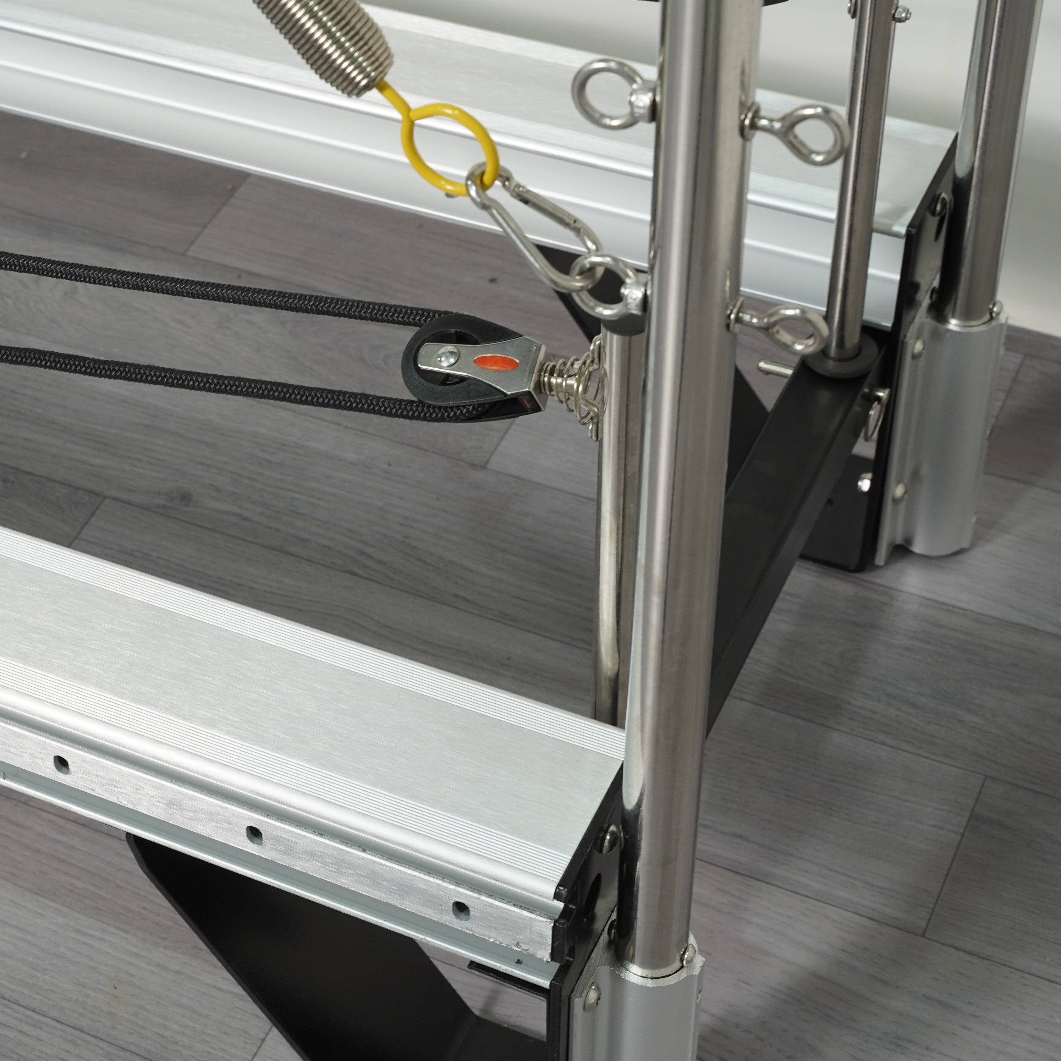 Aluminum Outer Track with Tower Pilates Reformer